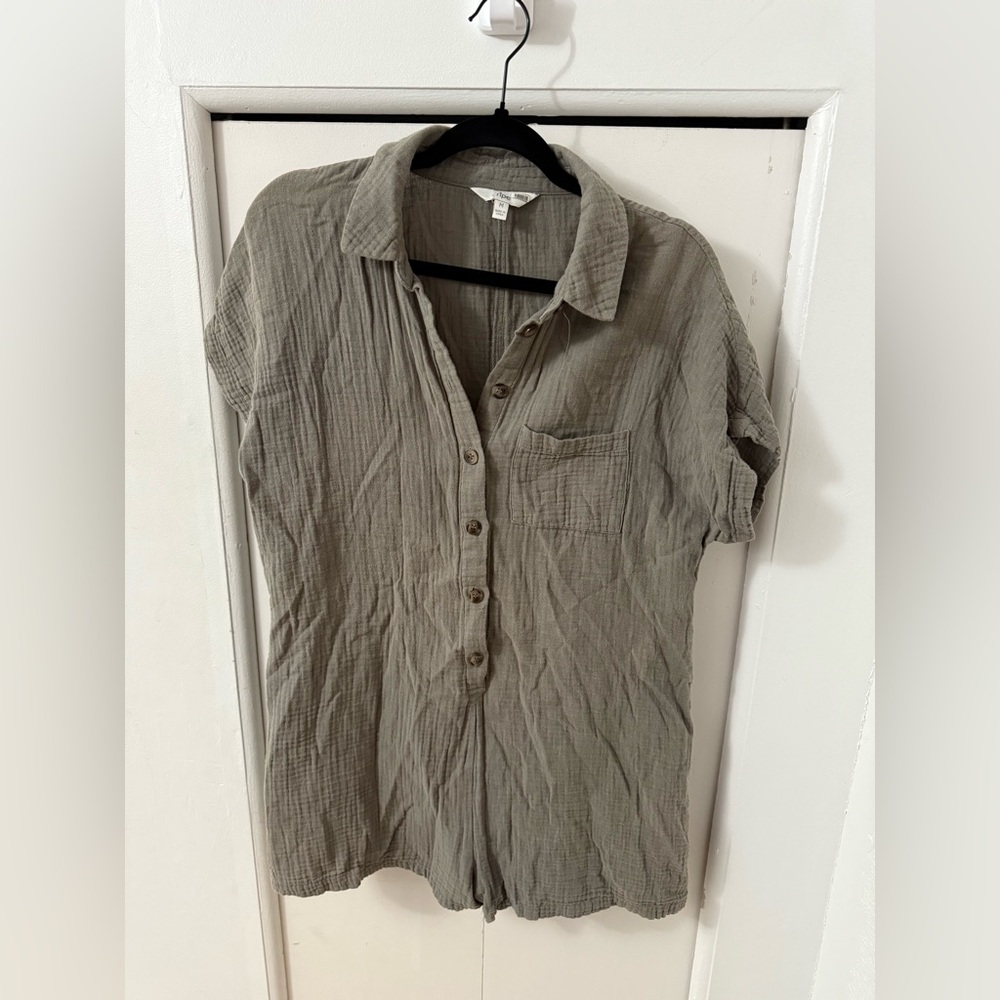 Ripe Green Casual Button Down Romper with Collar - SZ M